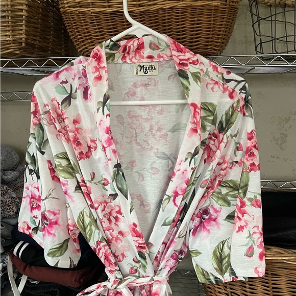 Show me your Mumu kimono style robe . - Picture 5 of 6